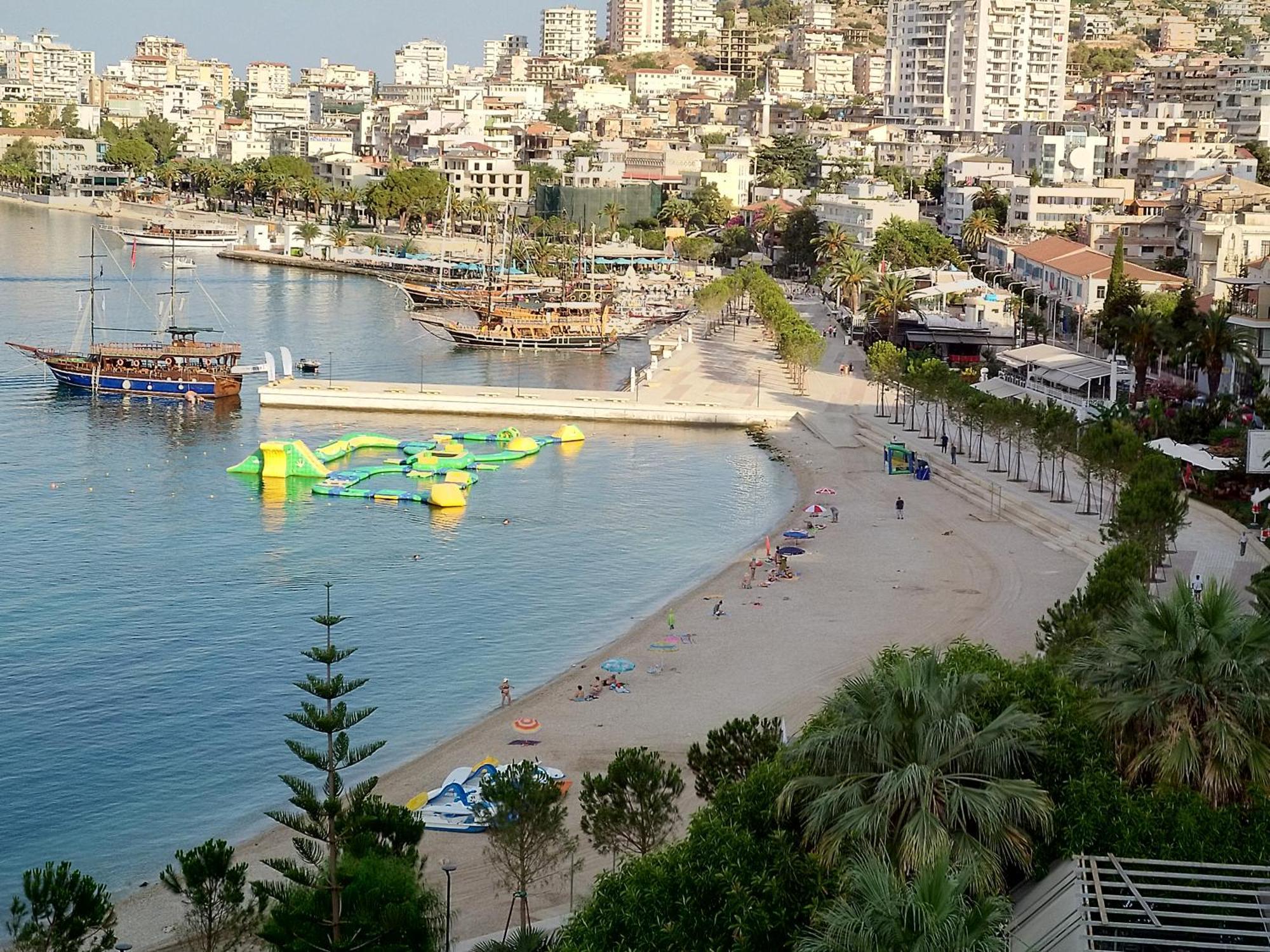 Amazing Sea City View Apartment Sarandë エクステリア 写真